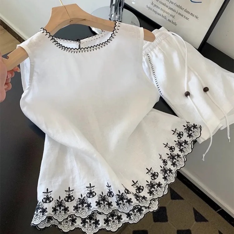 Simple Old Money Style Cotton  - Embroidery Uniform review and price