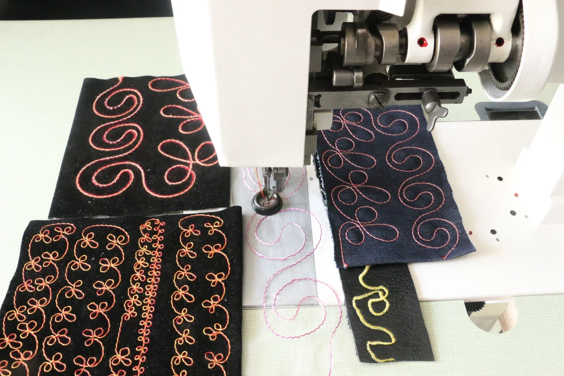 Hot sales DS-1121 Handle Opera - Embroidery Zig Zag Stitch review and price